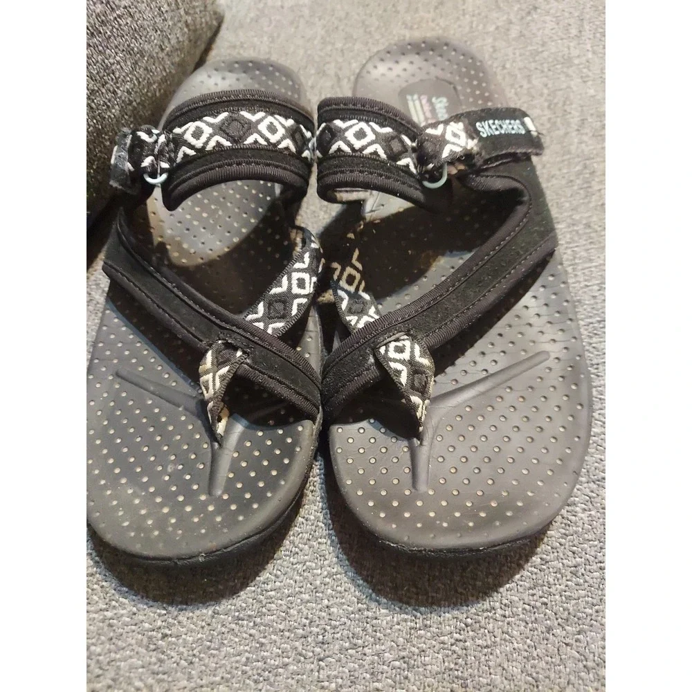 Skechers Outdoor Lifestyle Reggae Trailway Black Toe‎ Ring Sandals Womens Size 8